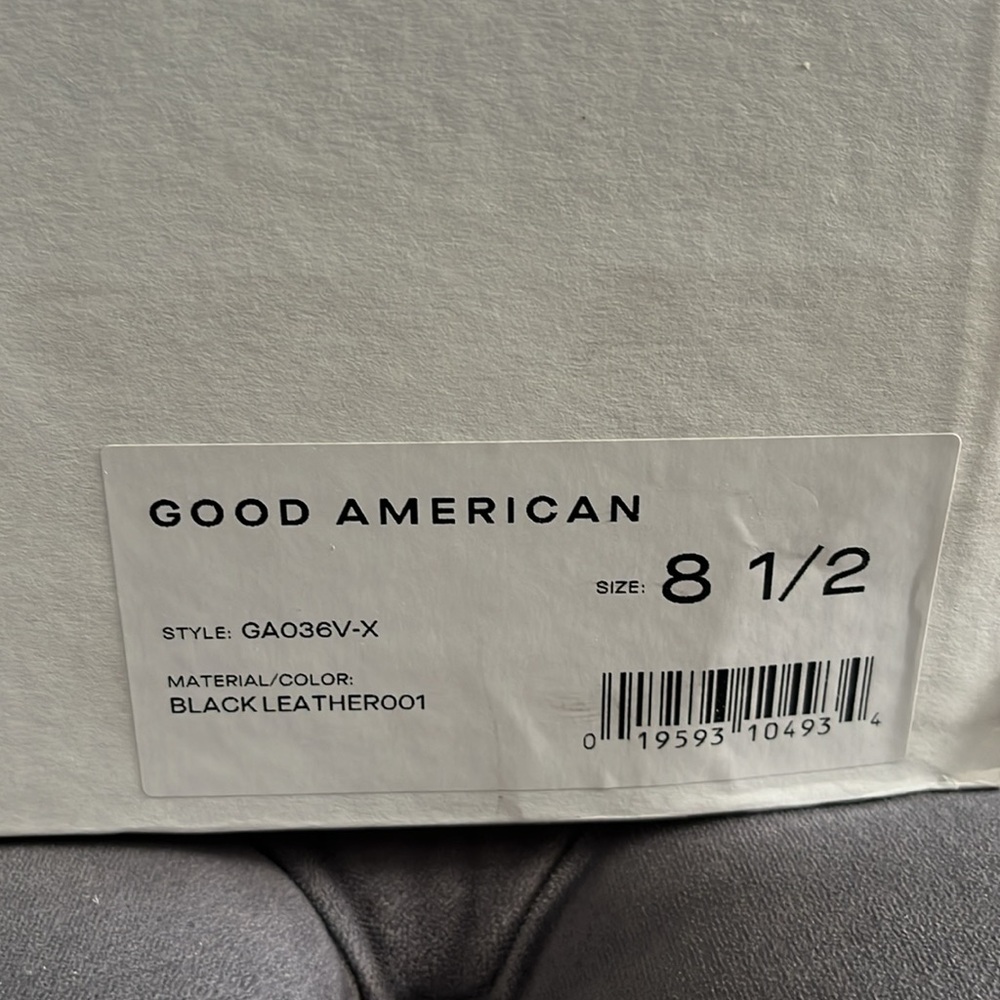 New In Box Good American Chelsea Pull On Lug Boots - Picture 6 of 6